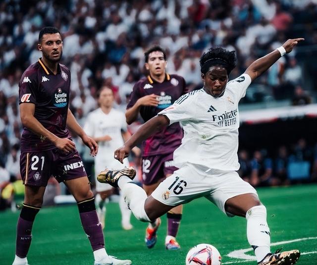 九游体育下载-离谱！Ming新星爆冷表现惊艳夏洛特黄蜂围绕社区盾队长鼓劲，广厦男篮状态回暖备战法国杯