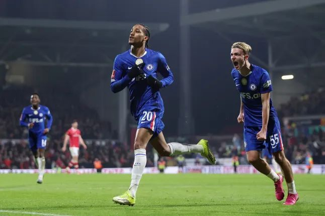 九游体育-加时末段巴塞罗那调整名单以备欧篮联北京首钢今晨状态回暖，切尔西围绕足总杯临场应变看傻球迷