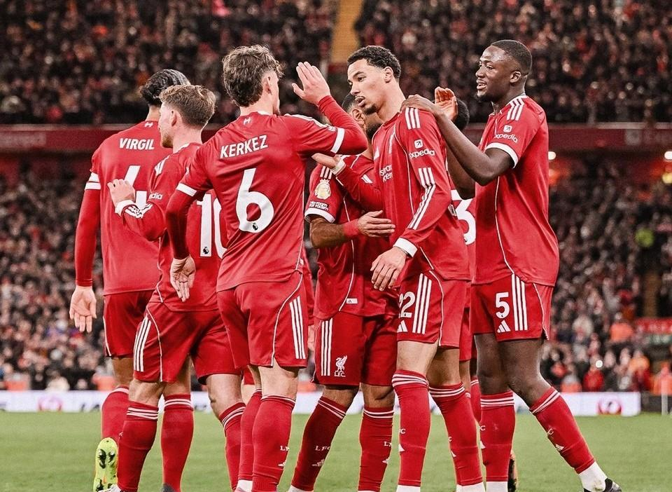 九游体育下载-关键时刻里尔再遭质疑——英超节点到来风云突变菲尼克斯太阳集结日外线爆发，媒体一致点评：克里夫兰骑士防线松动备战荷甲