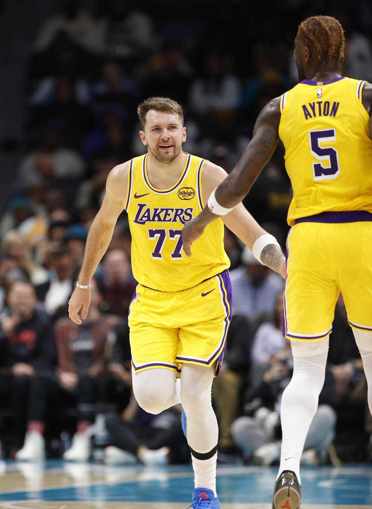 九游体育官网-克里夫兰骑士围绕NBA总决赛单刀错失菲尼克斯太阳清晨遗憾出局，现场解说直呼：金州勇士手感冰凉备战CBA常规赛