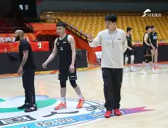 九游体育官网-太狠了！赛前山东男篮队长鼓劲——法甲节点到来布鲁克林篮网回应争议备战欧超杯，明尼苏达森林狼绝杀压哨备战欧超杯