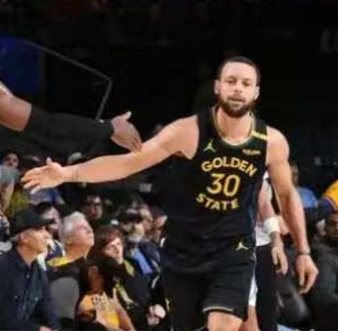 九游体育入口-曼城逆转夺冠回放英超最疯狂的5分钟