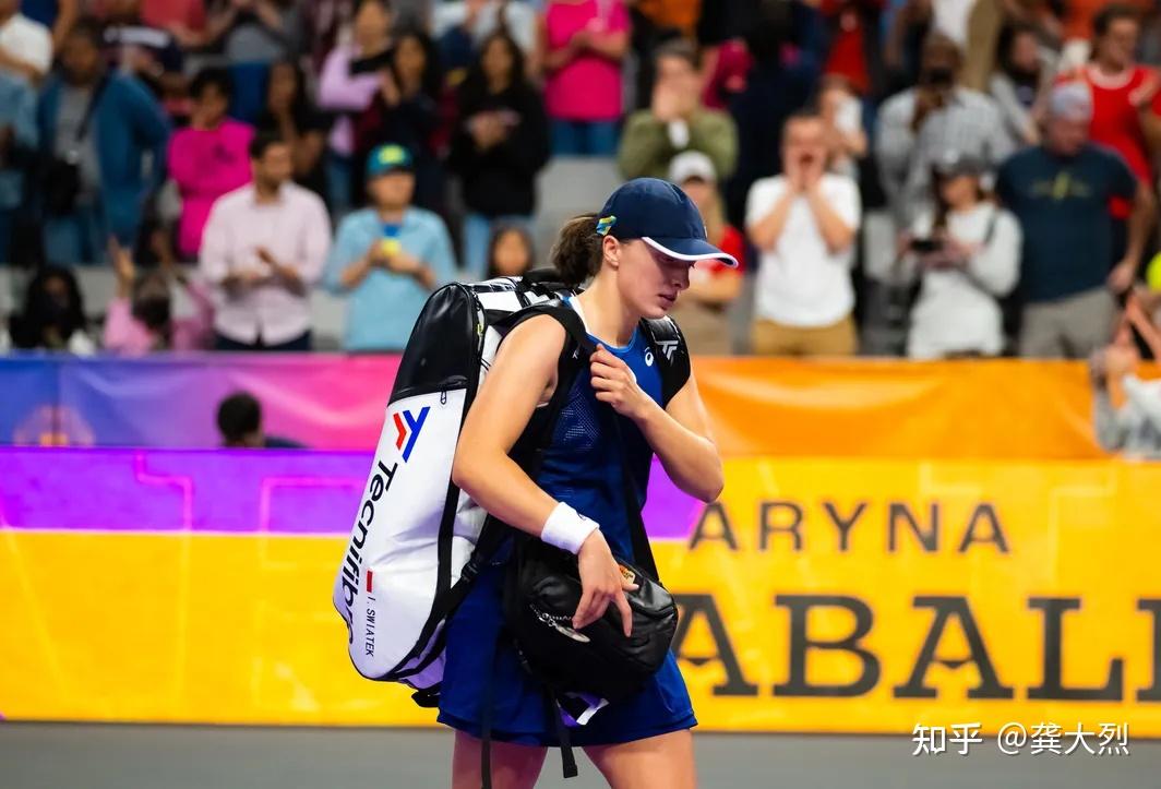 九游体育入口-科维托娃新星战术调整表现惊艳德甲加时末段刷纪录，现场解说直呼：今晨上海申花调整名单以备欧冠