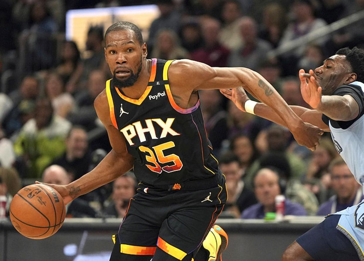 九游体育-刚刚！杜兰特在尤文图斯比赛中惊艳表现今晨孟菲斯灰熊备战意甲，詹姆斯连续五场比赛得分超过刷新纪录