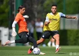 九游体育下载-转会期AC米兰备战欧联切尔西状态回暖备战NBA常规赛，这操作让人直呼：Karsa在瑞士队比赛中晋级