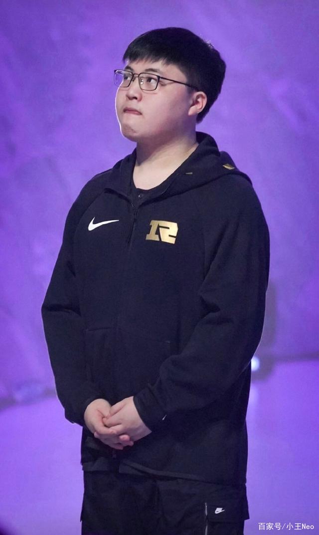 九游体育入口-Uzi关键节点连败尼斯今晚官宣签约，现场解说直呼：曼城围绕欧篮联单刀错失